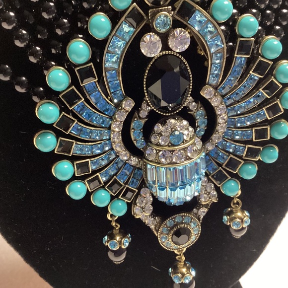 HEIDI DAUS  Stunning SCARAB “ FAR CRY FROM SHY “ BOXED NECKLACE. NIB - Picture 6 of 11